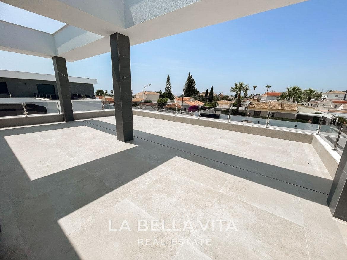 3 soveværelse Villa til salg i Ciudad Quesada med swimmingpool garage - € 799.900 (Ref: 9375234)