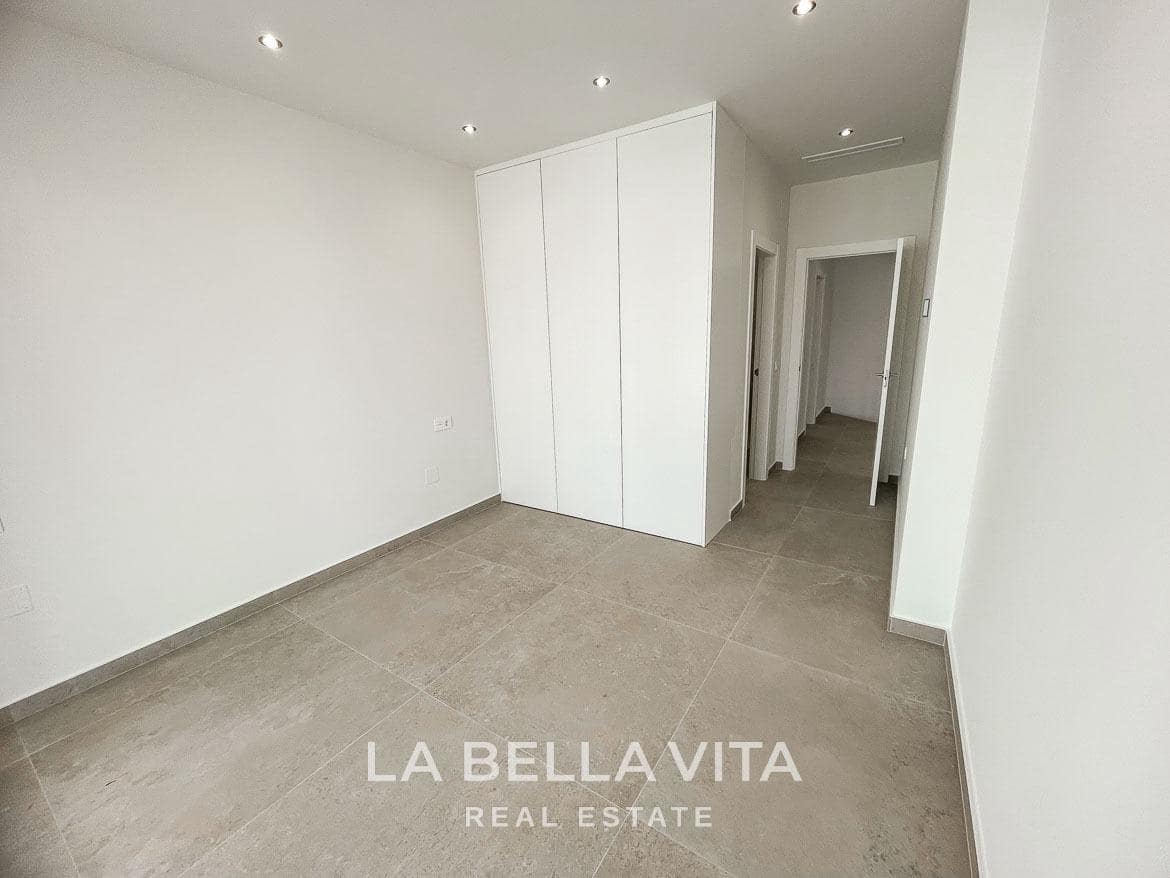 3 soveværelse Villa til salg i Ciudad Quesada med swimmingpool garage - € 799.900 (Ref: 9375234)