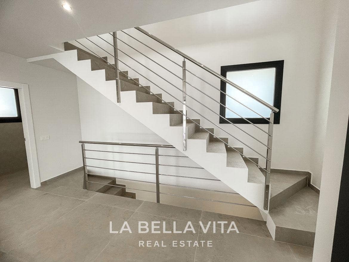 3 soveværelse Villa til salg i Ciudad Quesada med swimmingpool garage - € 799.900 (Ref: 9375234)