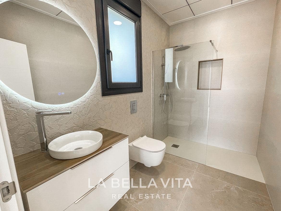 3 soveværelse Villa til salg i Ciudad Quesada med swimmingpool garage - € 799.900 (Ref: 9375234)