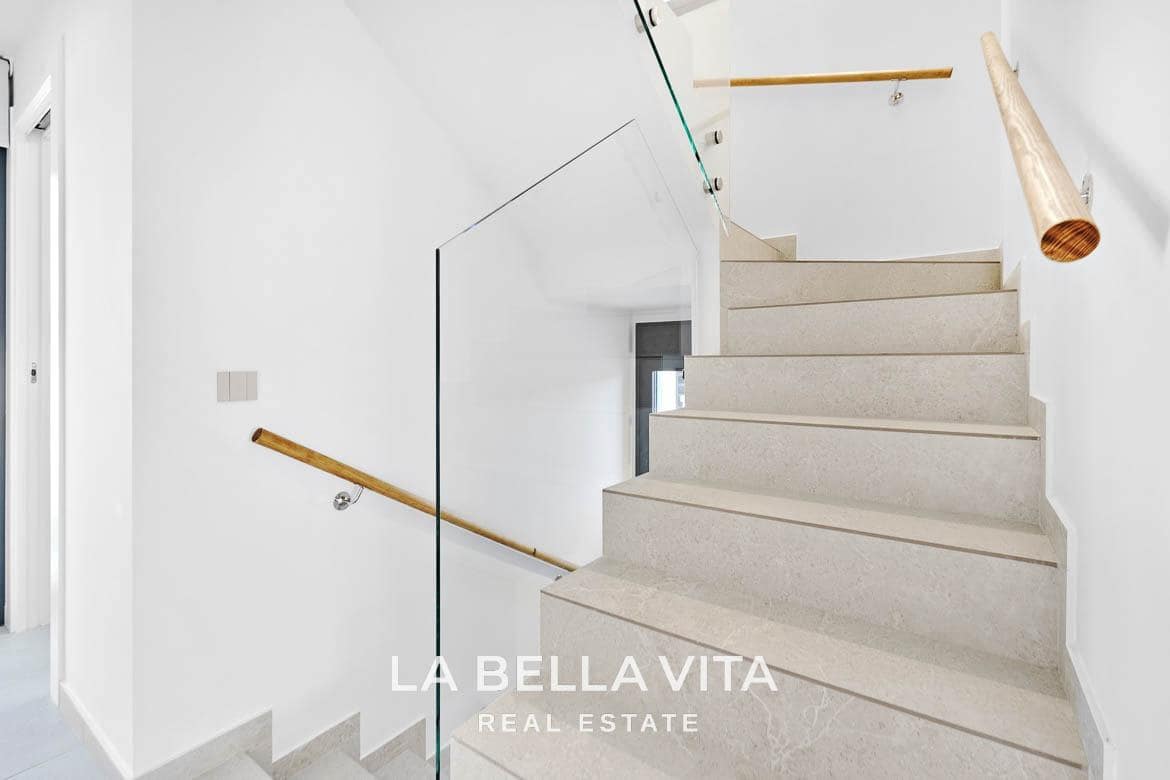 3 bedroom Villa for sale in San Miguel de Salinas with pool - € 649,000 (Ref: 9375235)