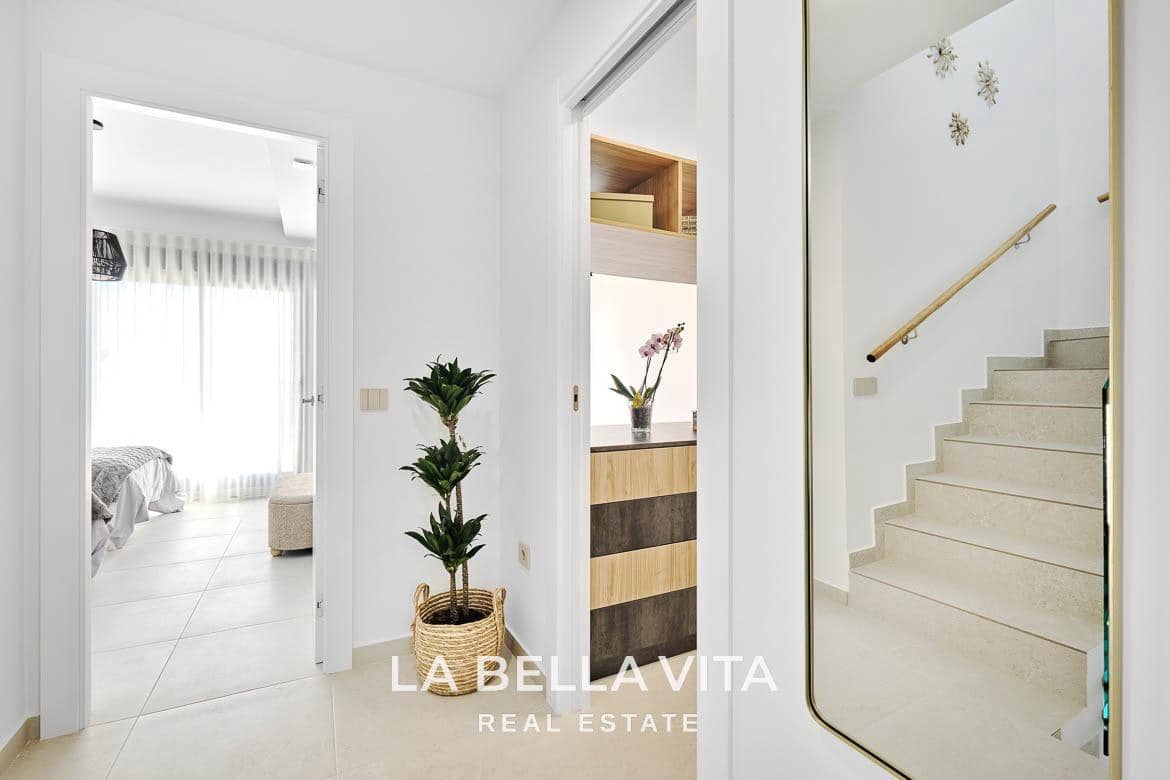 3 bedroom Villa for sale in San Miguel de Salinas with pool - € 649,000 (Ref: 9375235)