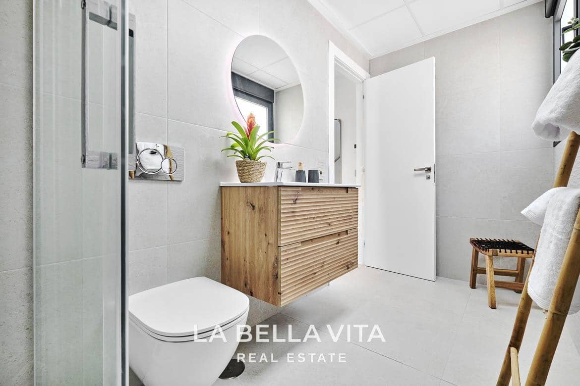 3 bedroom Villa for sale in San Miguel de Salinas with pool - € 649,000 (Ref: 9375235)