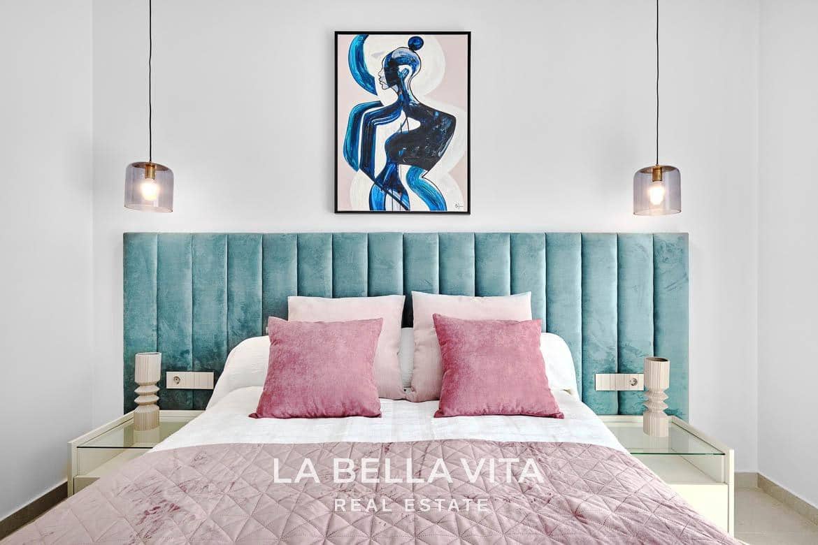 3 bedroom Villa for sale in San Miguel de Salinas with pool - € 649,000 (Ref: 9375235)