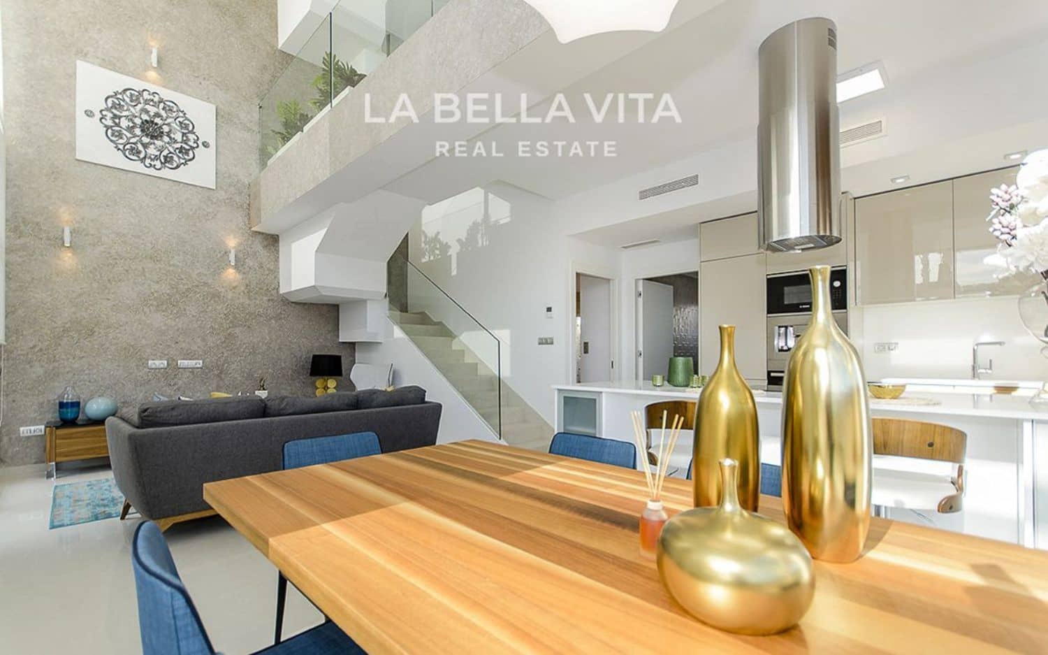 3 sypialnia Willa na sprzedaż w Los Montesinos z basenem - 485 000 € (Ref: 9375236)