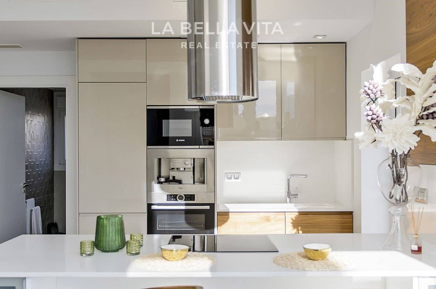 3 sypialnia Willa na sprzedaż w Los Montesinos z basenem - 485 000 € (Ref: 9375236)