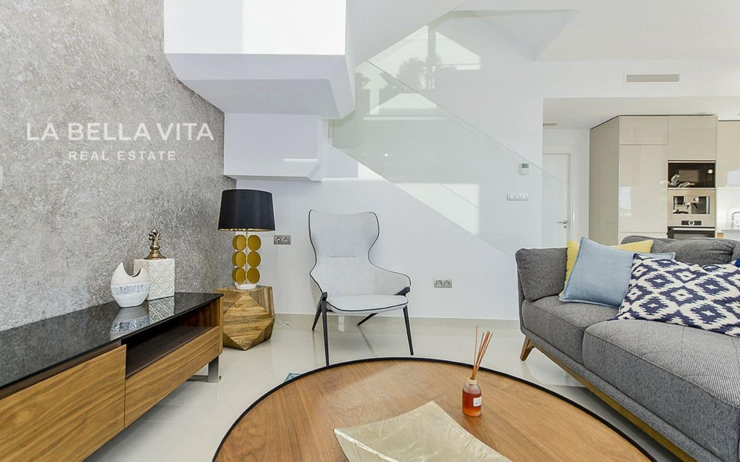 3 sypialnia Willa na sprzedaż w Los Montesinos z basenem - 485 000 € (Ref: 9375236)