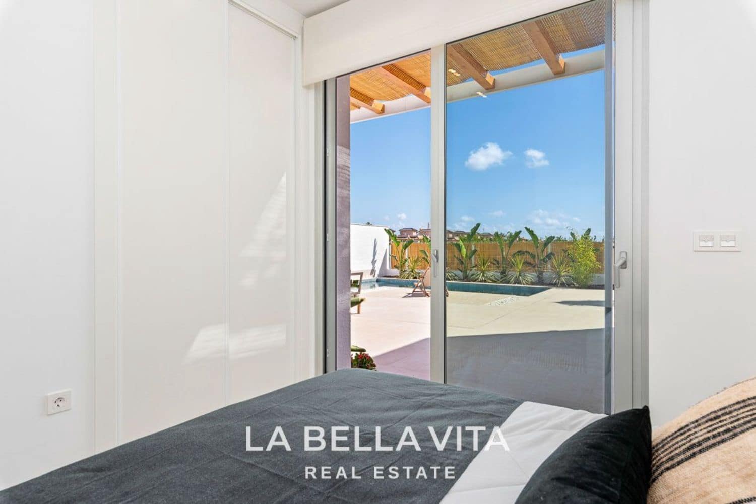 3 Zimmer Villa zu verkaufen in Benijofar mit Pool - 539.000 € (Ref: 9376749)