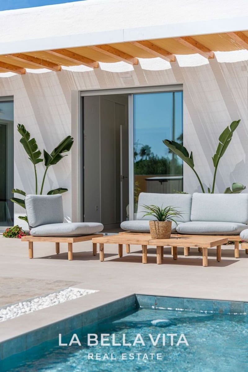 3 Zimmer Villa zu verkaufen in Benijofar mit Pool - 539.000 € (Ref: 9376749)