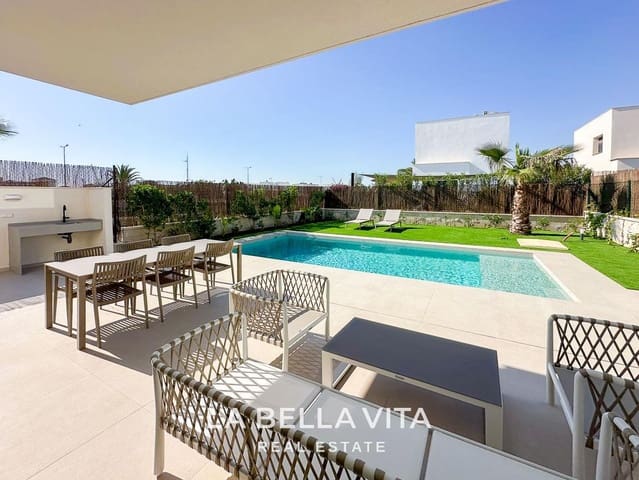 3 bedroom Villa for sale in Los Montesinos with pool - € 439,000 (Ref: 9452836)