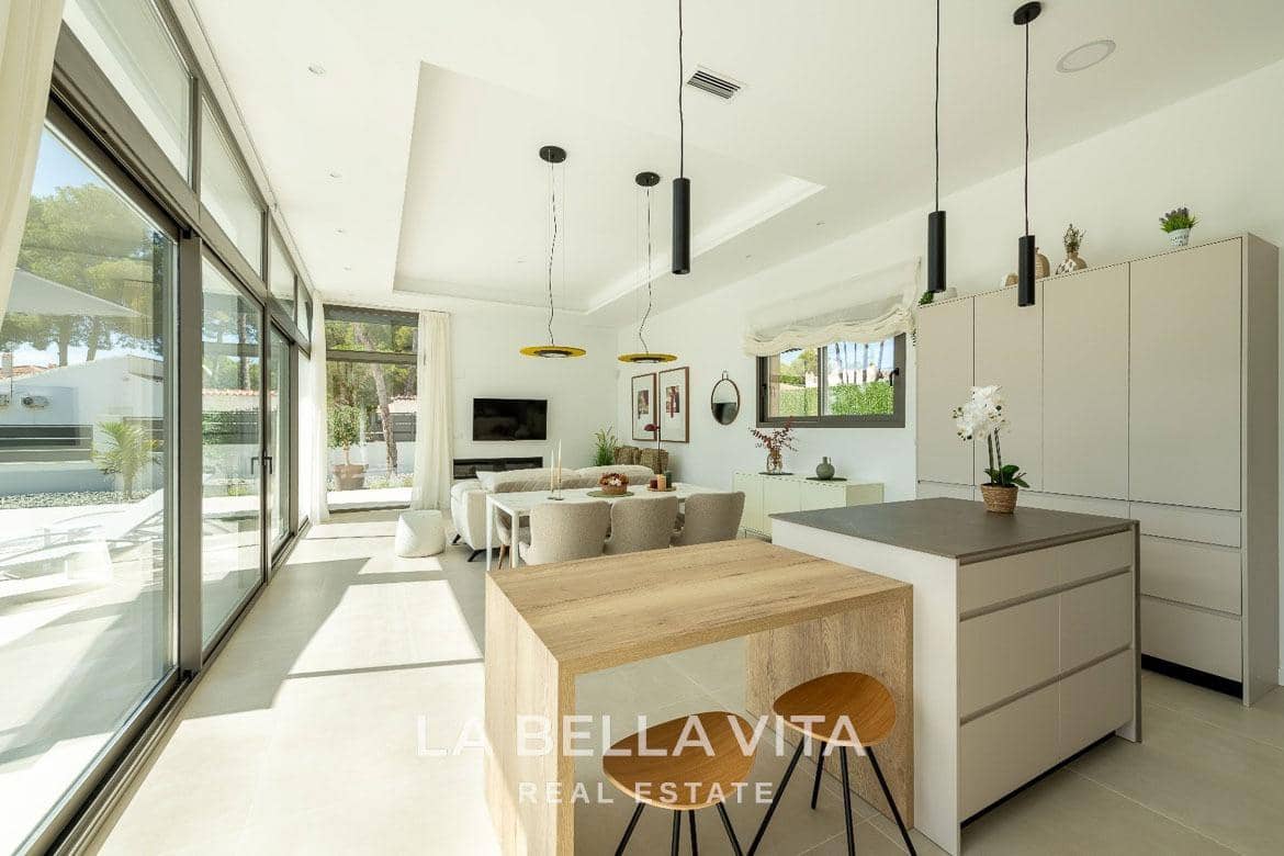 3 camera da letto Villa in vendita in Pinar de Campoverde con piscina garage - 825.000 € (Rif: 9452837)