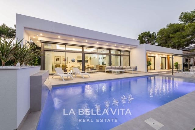 3 sypialnia Willa na sprzedaż w Pinar de Campoverde, Pilar de la Horadada z basenem garażem - 825 000 € (Ref: 9452837)