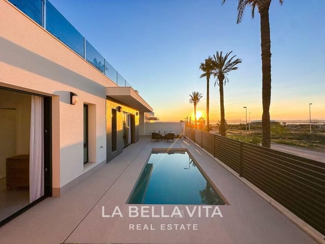 3 slaapkamer Villa te koop in Aguas Nuevas, Torrevieja met zwembad garage - € 595.000 (Ref: 9452838)