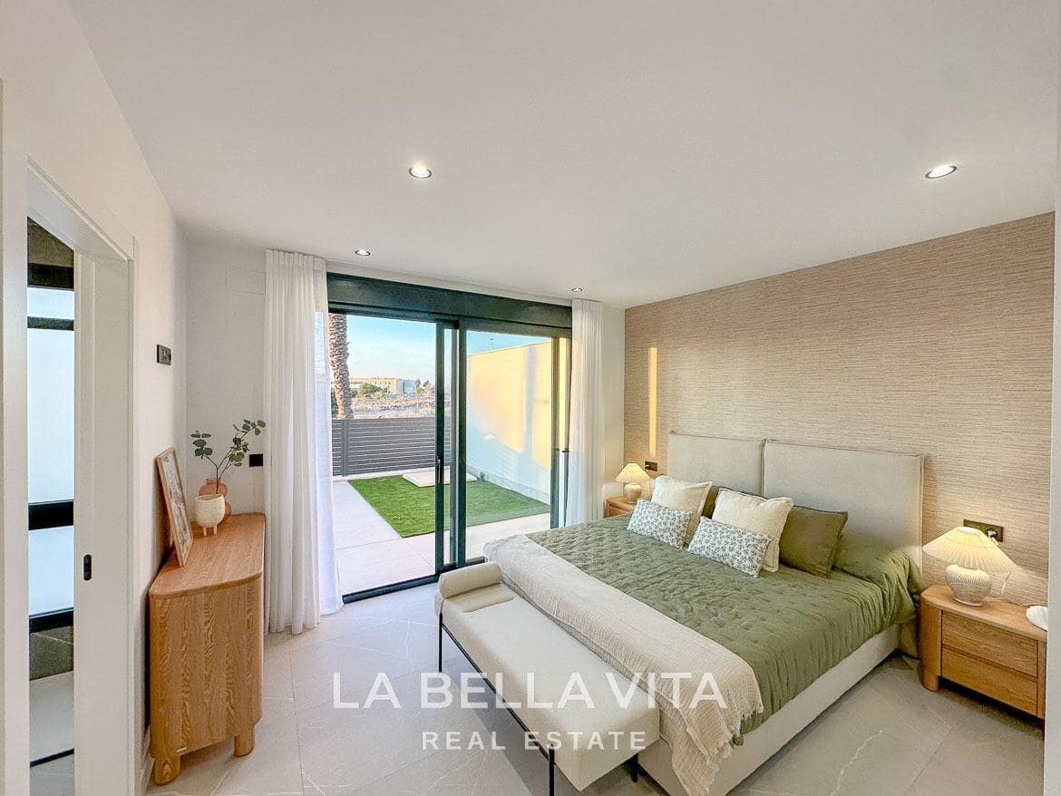 3 quarto Moradia para venda em Aguas Nuevas com piscina garagem - 595 000 € (Ref: 9452838)