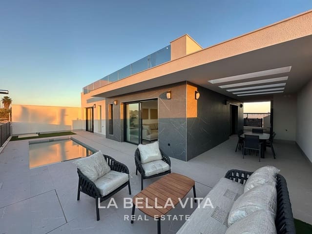 3 slaapkamer Villa te koop in Aguas Nuevas, Torrevieja met zwembad garage - € 595.000 (Ref: 9452838)