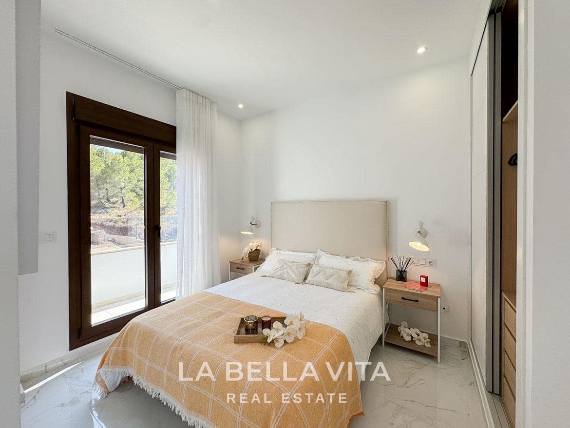 3 sypialnia Willa na sprzedaż w Polop z basenem garażem - 598 000 € (Ref: 9452839)