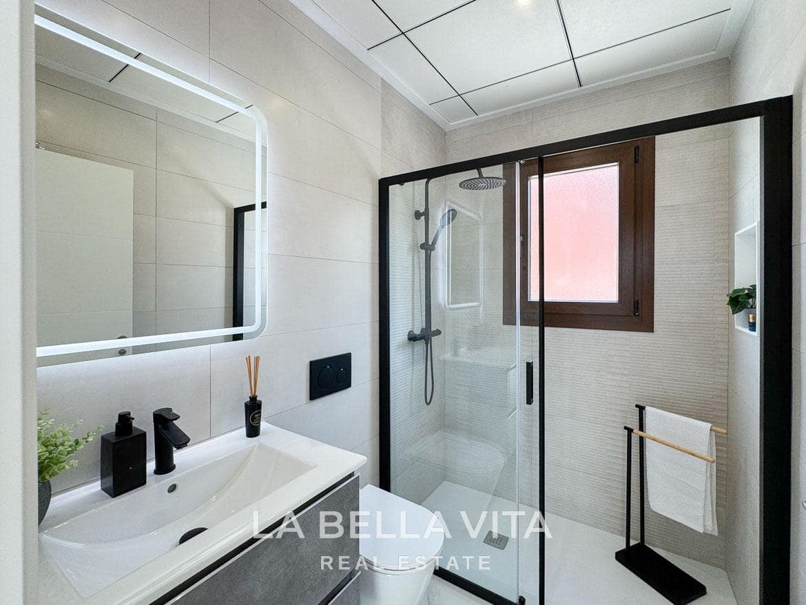 3 sypialnia Willa na sprzedaż w Polop z basenem garażem - 598 000 € (Ref: 9452839)