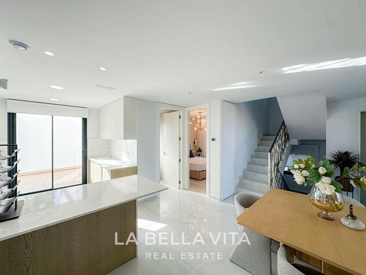 6 bedroom Villa for sale in Orihuela with pool garage - € 1,780,000 (Ref: 9533909)