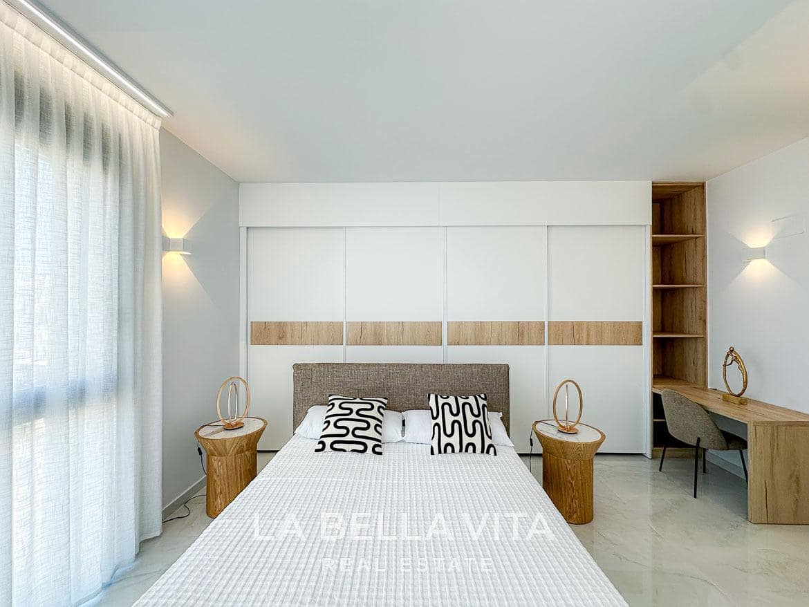 6 bedroom Villa for sale in Orihuela with pool garage - € 1,780,000 (Ref: 9533909)