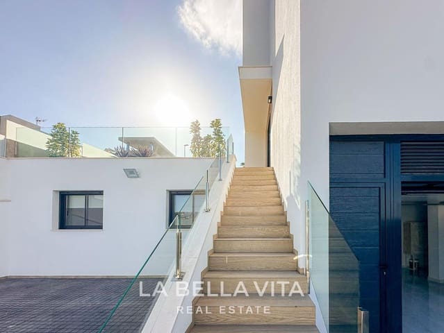6 soveværelse Villa til salg i Los Balcones - Los Altos, Orihuela med swimmingpool garage - € 1.780.000 (Ref: 9533909)