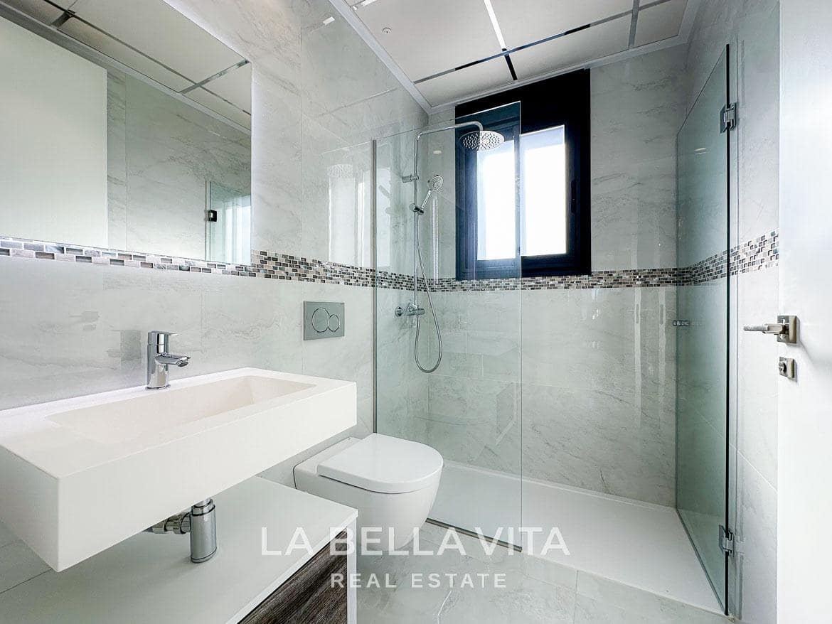 6 bedroom Villa for sale in Orihuela with pool garage - € 1,780,000 (Ref: 9533909)