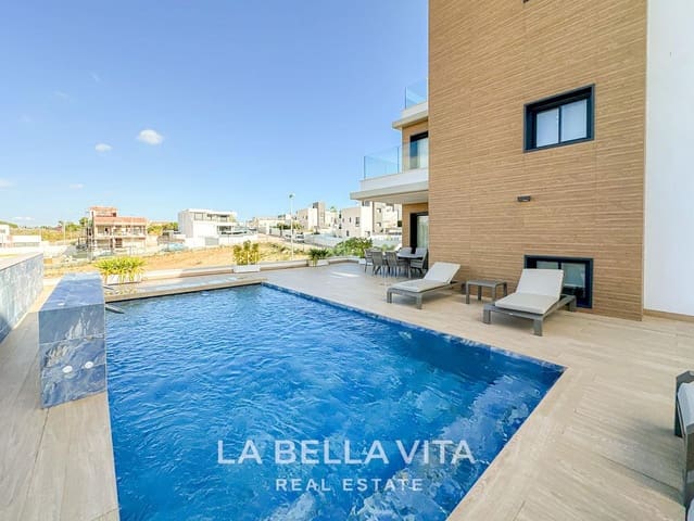 6 soveværelse Villa til salg i Los Balcones - Los Altos, Orihuela med swimmingpool garage - € 1.780.000 (Ref: 9533909)