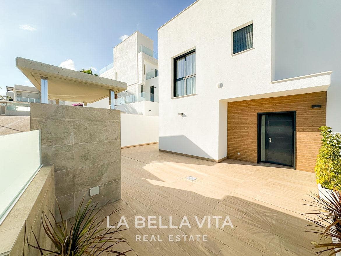 6 soverom Villa til salgs i Orihuela med svømmebasseng garasje - € 1 780 000 (Ref: 9533909)
