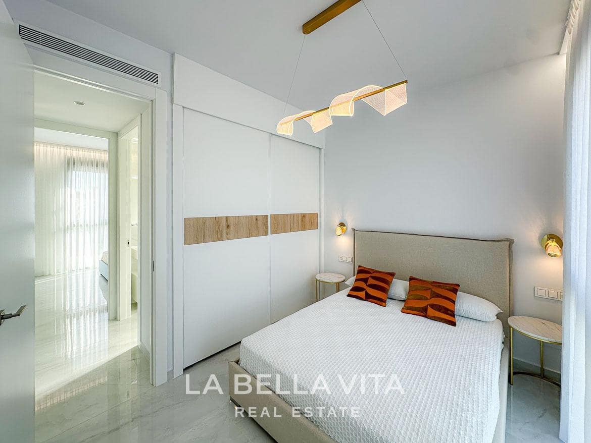 6 soverom Villa til salgs i Orihuela med svømmebasseng garasje - € 1 780 000 (Ref: 9533909)