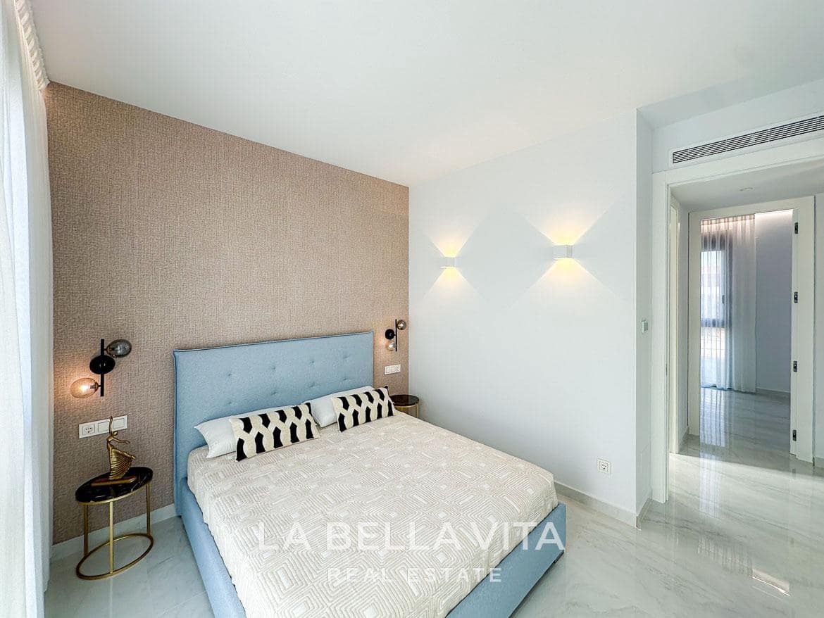 6 soverom Villa til salgs i Orihuela med svømmebasseng garasje - € 1 780 000 (Ref: 9533909)