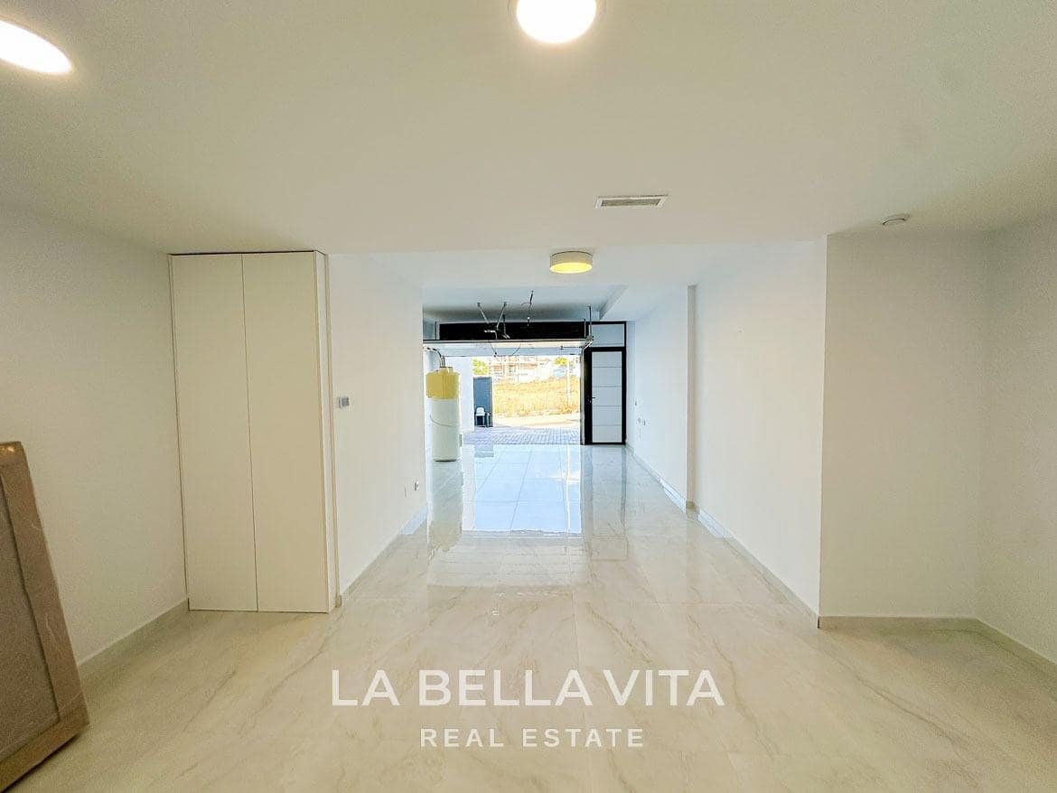 6 soverom Villa til salgs i Orihuela med svømmebasseng garasje - € 1 780 000 (Ref: 9533909)
