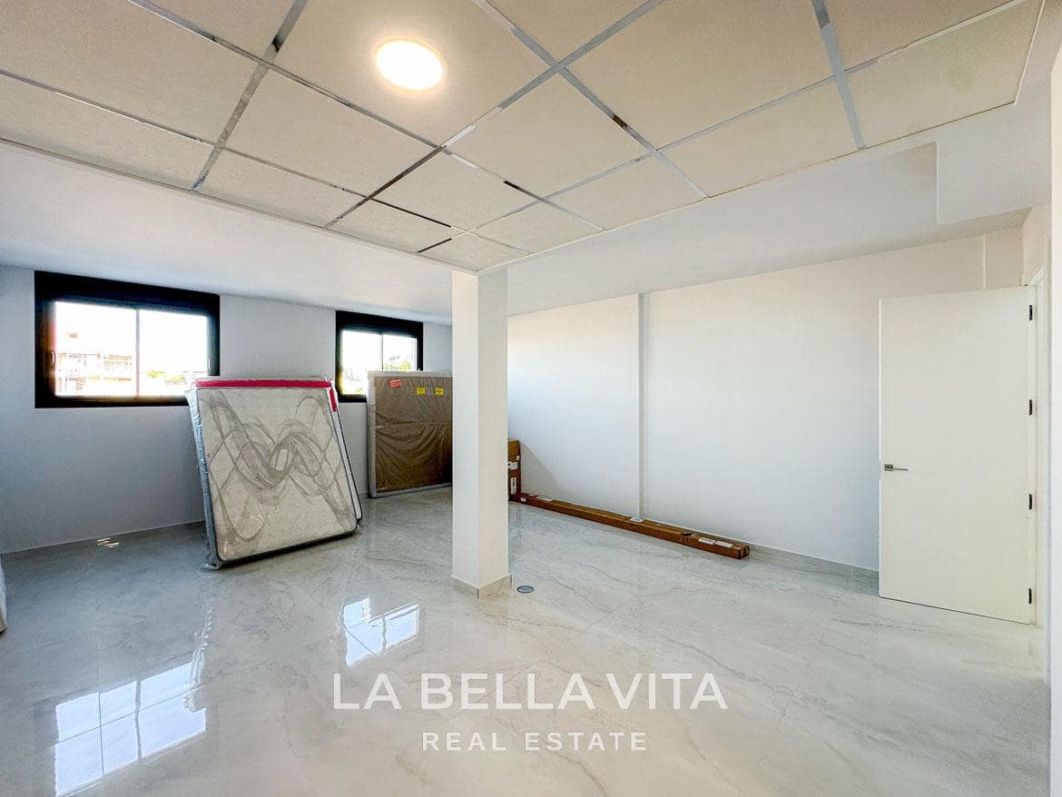 6 soverom Villa til salgs i Orihuela med svømmebasseng garasje - € 1 780 000 (Ref: 9533909)