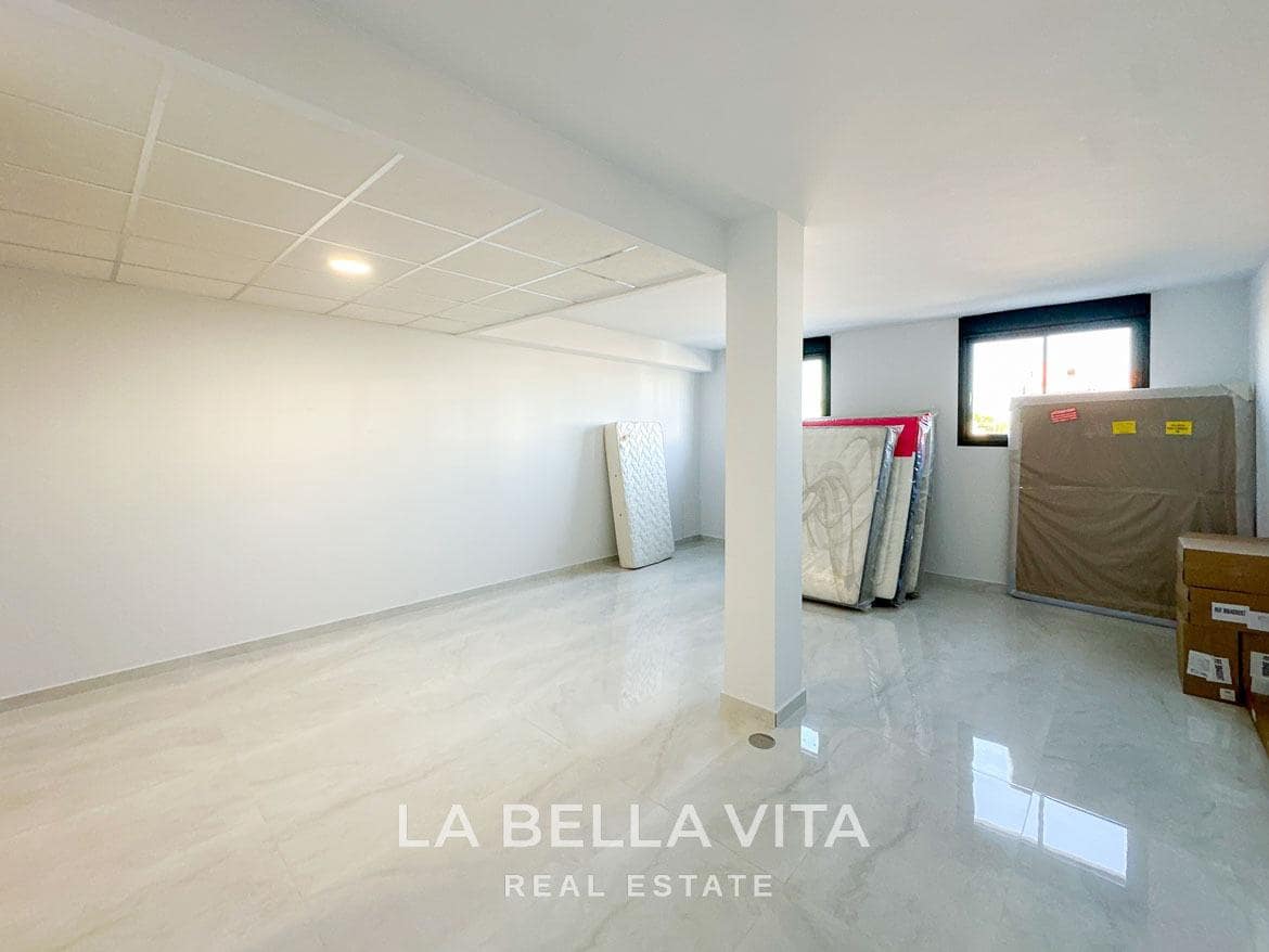 6 soverom Villa til salgs i Orihuela med svømmebasseng garasje - € 1 780 000 (Ref: 9533909)