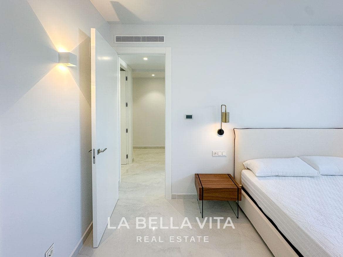 6 soverom Villa til salgs i Orihuela med svømmebasseng garasje - € 1 780 000 (Ref: 9533909)