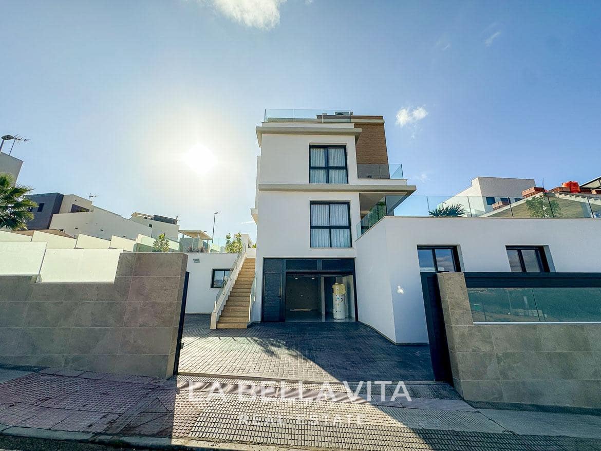 6 soverom Villa til salgs i Orihuela med svømmebasseng garasje - € 1 780 000 (Ref: 9533909)