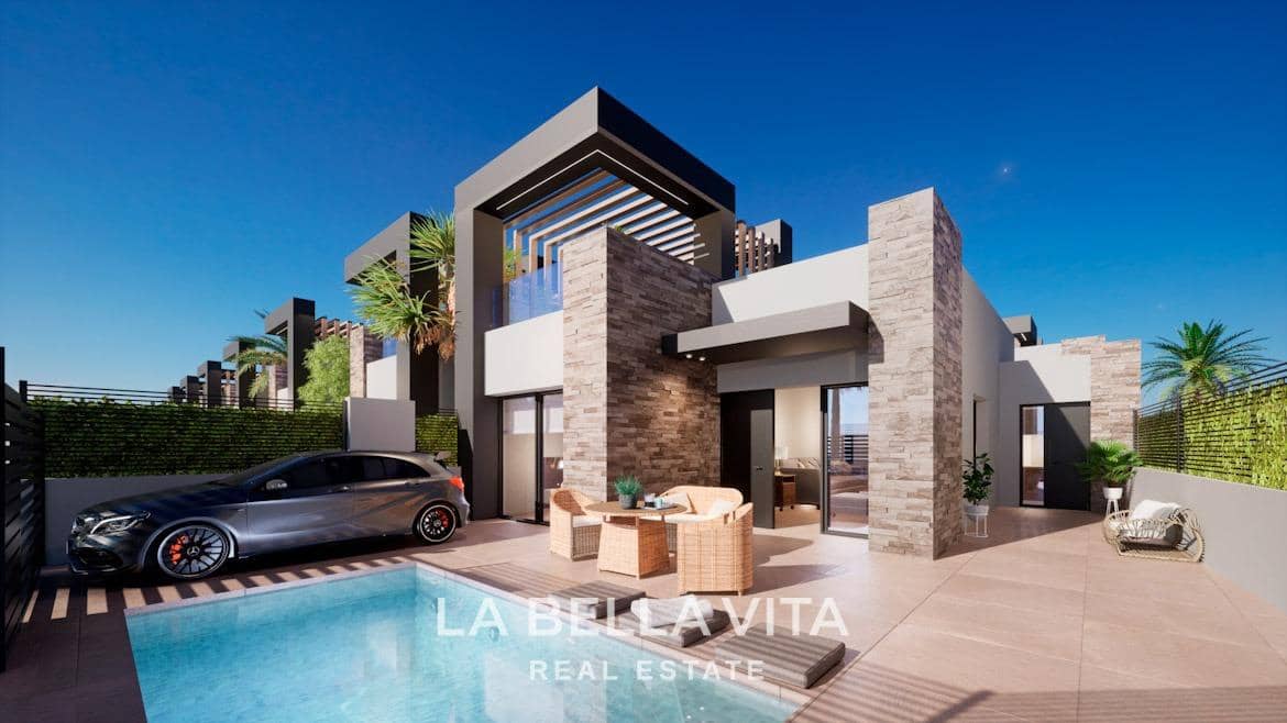 Chalet de 2 habitaciones en San Fulgencio en venta con piscina - 367.900 € (Ref: 9630277)