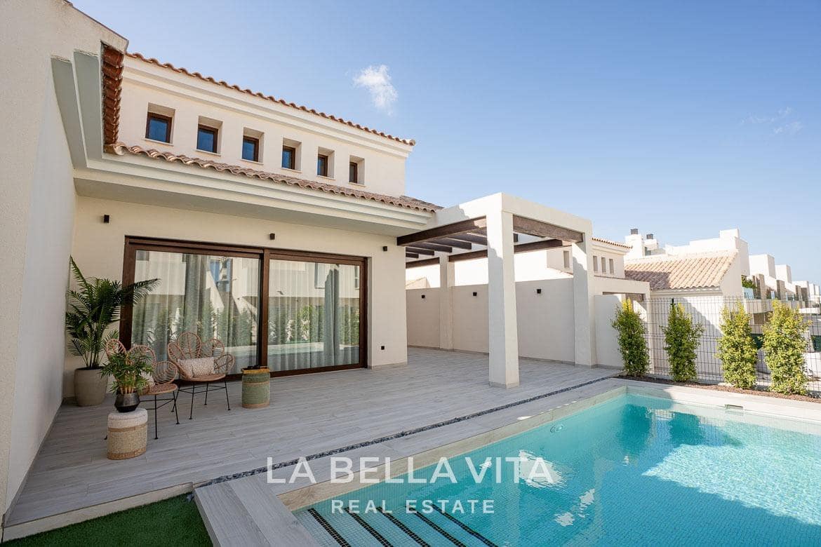 3 slaapkamer Villa te koop in Algorfa met zwembad - € 555.000 (Ref: 9762142)