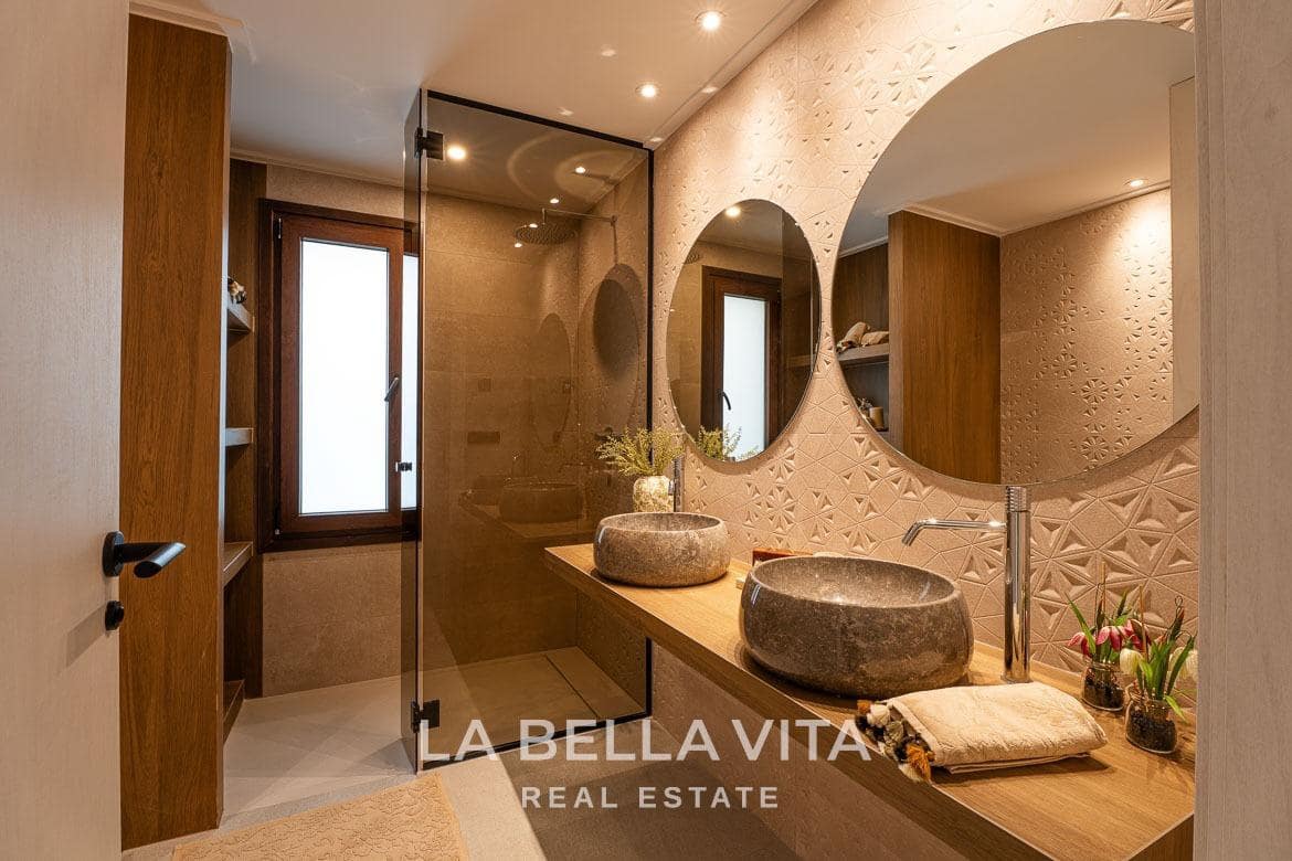 3 bedroom Villa for sale in Algorfa with pool - € 555,000 (Ref: 9762142)