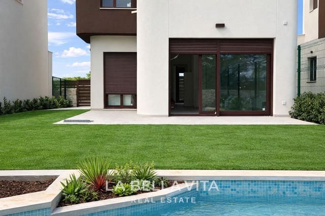 3 slaapkamer Villa te koop in Pinar de Campoverde, Pilar de la Horadada met zwembad garage - € 499.000 (Ref: 9762143)