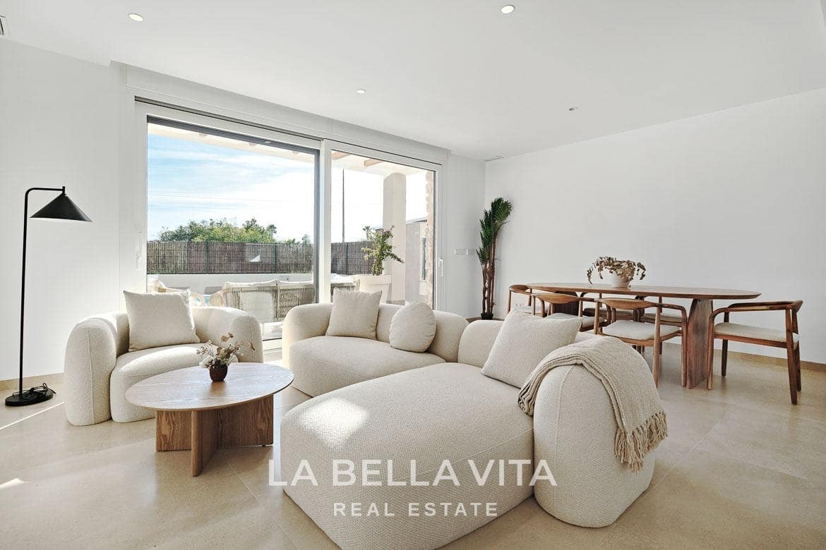 3 soveværelse Villa til salg i Orihuela Costa med swimmingpool garage - € 760.000 (Ref: 9762144)