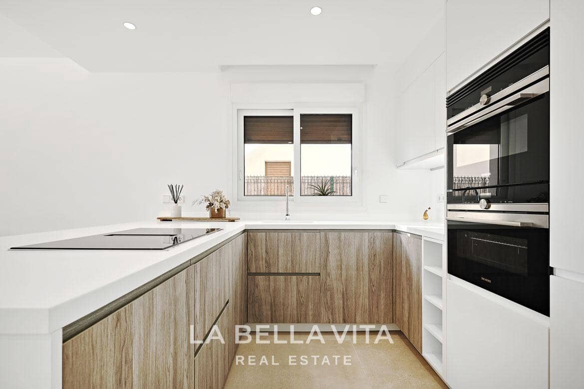 3 soveværelse Villa til salg i Orihuela Costa med swimmingpool garage - € 760.000 (Ref: 9762144)