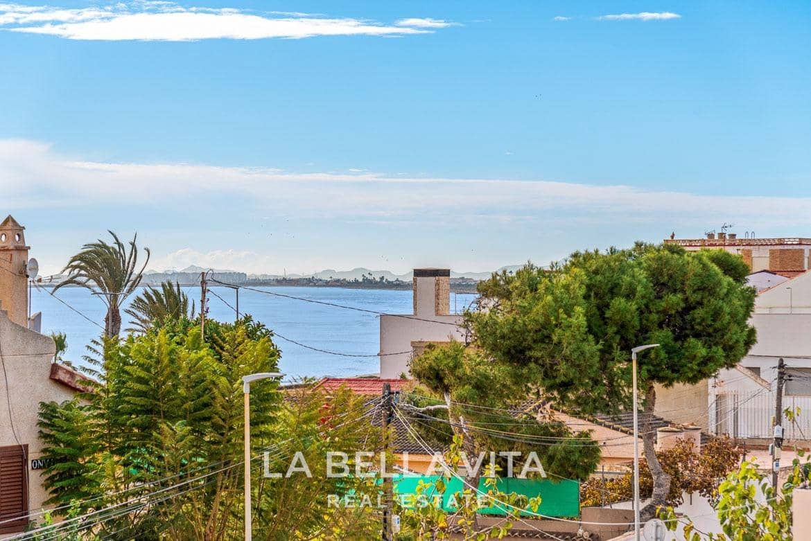 4 slaapkamer Rijtjeshuis te koop in Torre de la Horadada met zwembad - € 698.000 (Ref: 9762145)