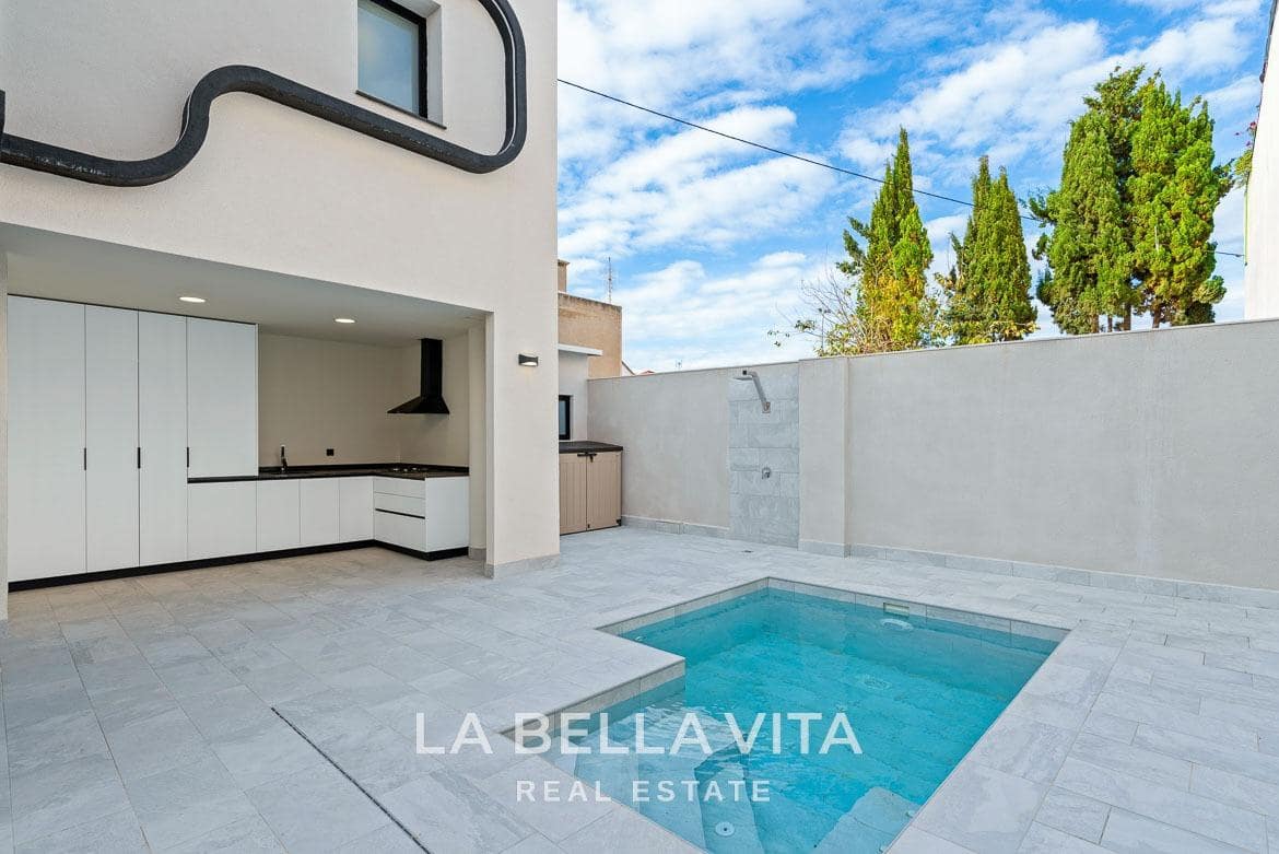 4 chambre Villa/Maison Mitoyenne à vendre à Torre de la Horadada avec piscine - 698 000 € (Ref: 9762145)