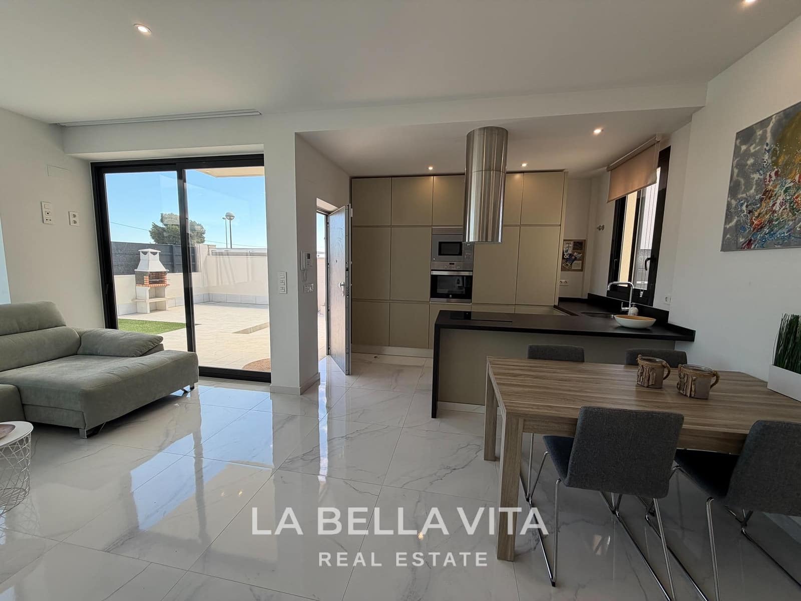 3 soverom Villa til salgs i Ciudad Quesada med svømmebasseng - € 399 000 (Ref: 9808167)