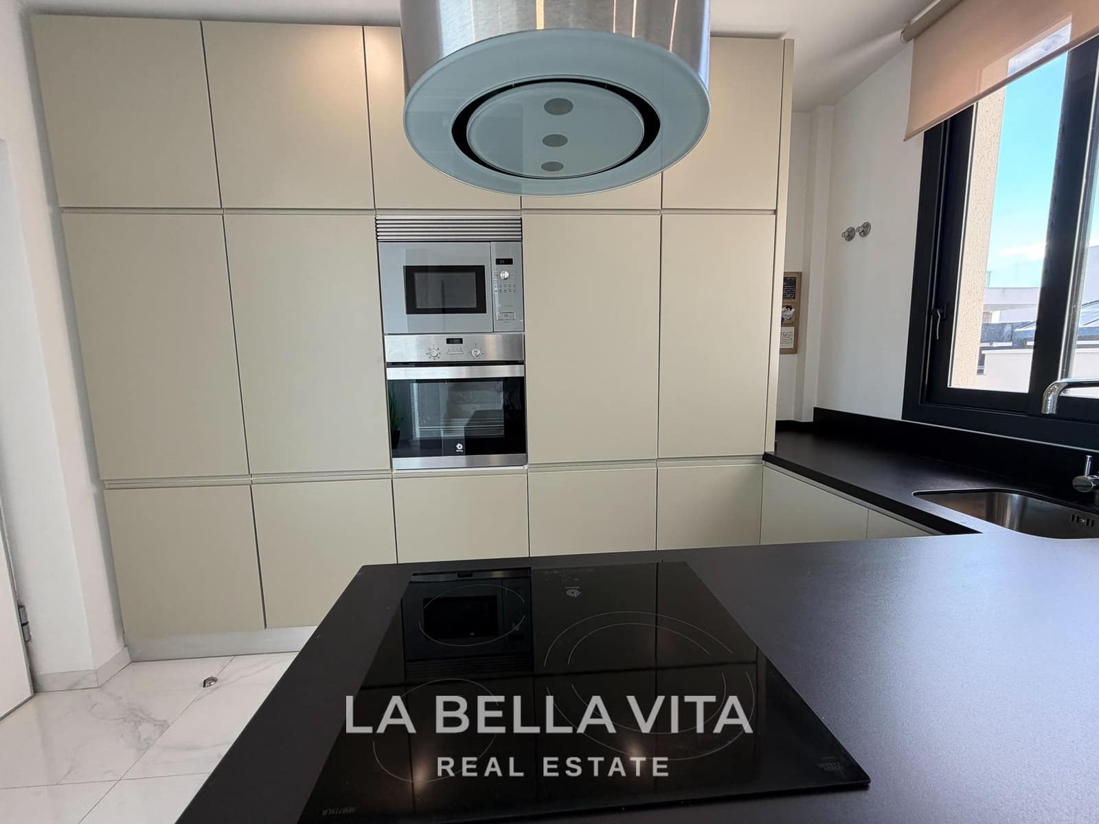 3 soverom Villa til salgs i Ciudad Quesada med svømmebasseng - € 399 000 (Ref: 9808167)