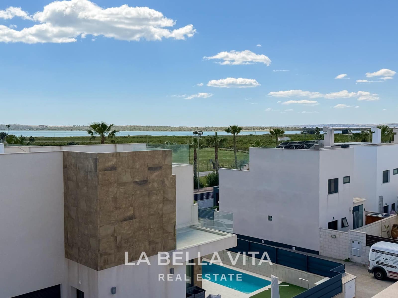 3 soverom Villa til salgs i Ciudad Quesada med svømmebasseng - € 399 000 (Ref: 9808167)