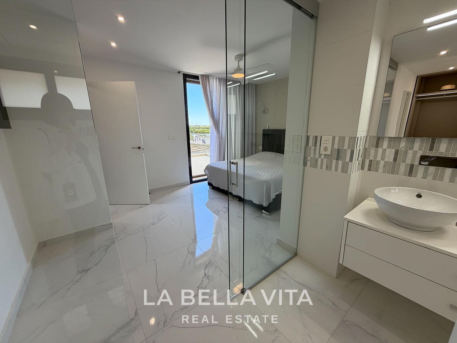 3 soverom Villa til salgs i Ciudad Quesada med svømmebasseng - € 399 000 (Ref: 9808167)