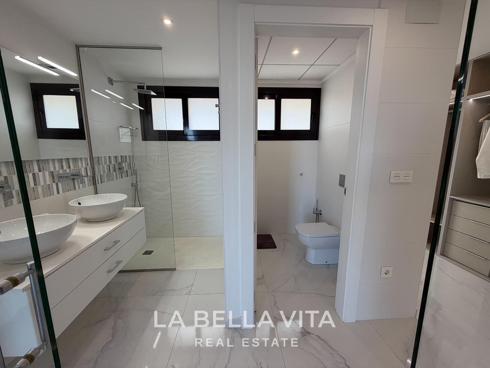 3 soverom Villa til salgs i Ciudad Quesada med svømmebasseng - € 399 000 (Ref: 9808167)