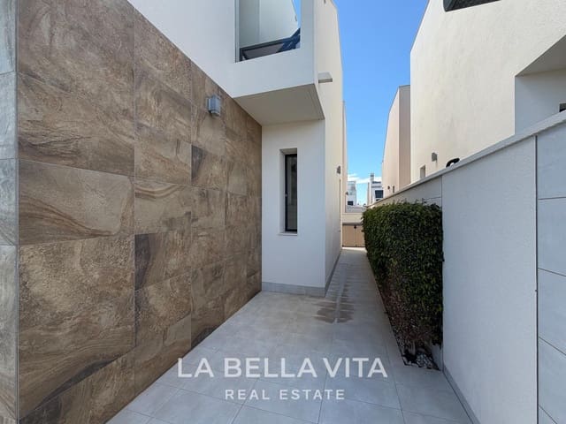 3 soveværelse Villa til salg i Ciudad Quesada, Rojales med swimmingpool - € 399.000 (Ref: 9808167)