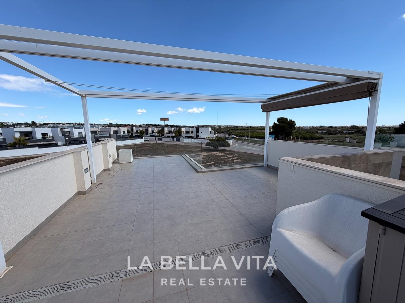 3 soverom Villa til salgs i Ciudad Quesada med svømmebasseng - € 399 000 (Ref: 9808167)