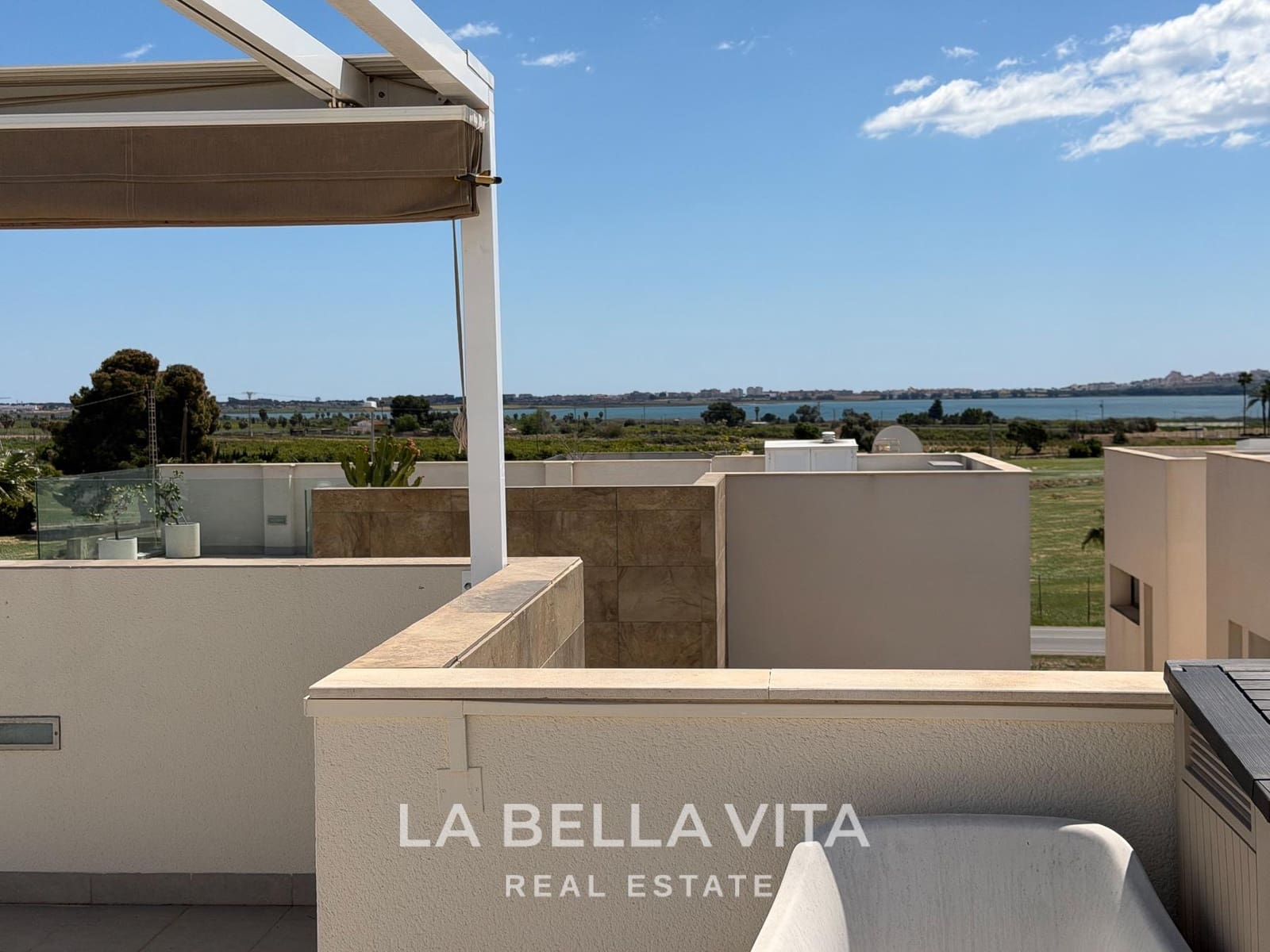 3 soverom Villa til salgs i Ciudad Quesada med svømmebasseng - € 399 000 (Ref: 9808167)